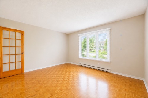Living Room - 7683 Place Trahan, Brossard, QC - Indoor Photo Showing Other Room