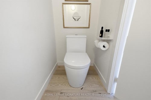 137-3 Everson Drive, Toronto, ON - Indoor Photo Showing Bathroom