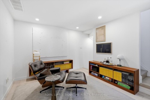 137-3 Everson Drive, Toronto, ON - Indoor