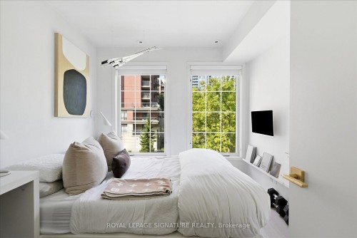 137-3 Everson Drive, Toronto, ON - Indoor Photo Showing Bedroom