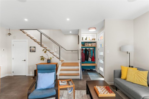 1704 Coronation Ave, Victoria, BC - Indoor