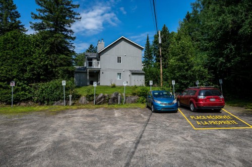 Stationnement - 211-268 Ch. Du Mont-Loup-Garou, Sainte-Adèle, QC - Outdoor
