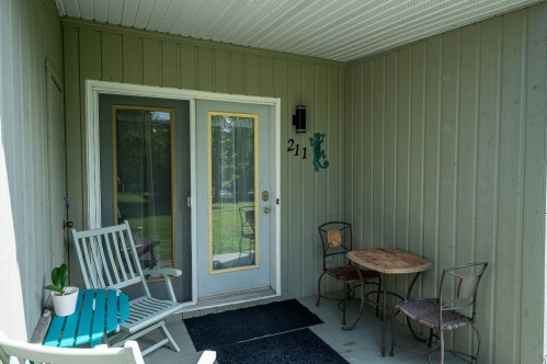 Entrée extérieure - 211-268 Ch. Du Mont-Loup-Garou, Sainte-Adèle, QC - Outdoor With Deck Patio Veranda With Exterior