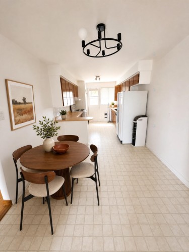 Kitchen - 8277 25E Avenue, Montréal (Villeray/Saint-Michel/Parc-Extension), QC - Indoor Photo Showing Dining Room