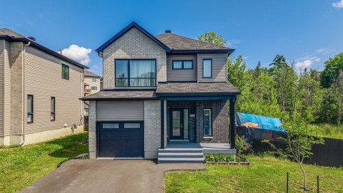 380 Rue Du Petit Village — photo 1