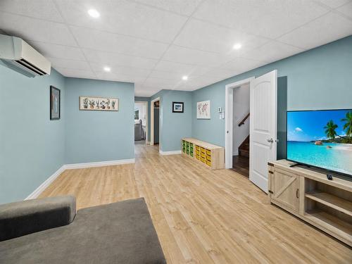 9 Capulet Street, St. John'S, NL - Indoor