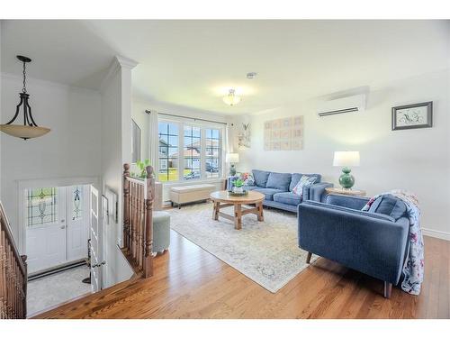 9 Capulet Street, St. John'S, NL - Indoor Photo Showing Living Room