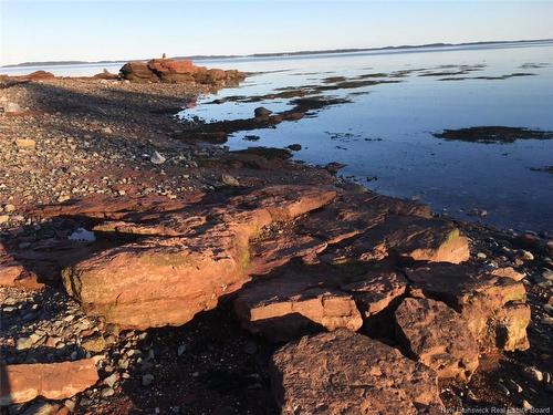 - Ledge Rd, Saint Stephen, NB 
