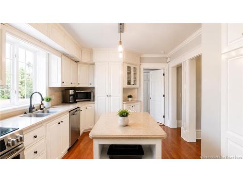 650 West Dr, Bathurst, NB 