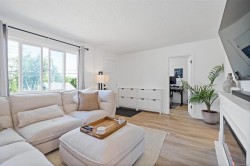 1143 Lockley Rd Esquimalt, BC V9A 4S5
