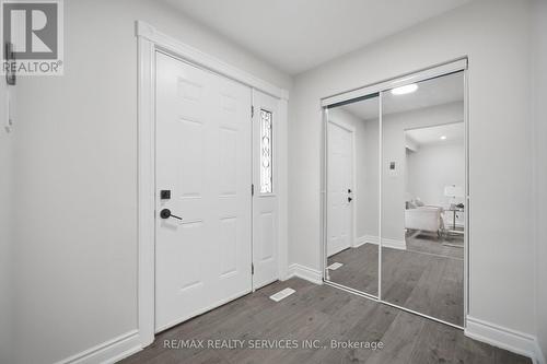 7493 Netherwood Road, Mississauga, ON - Indoor Photo Showing Other Room