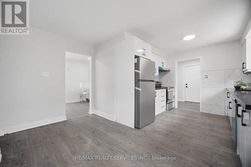 7493 Netherwood Road, Mississauga, ON - Indoor Photo Showing Other Room