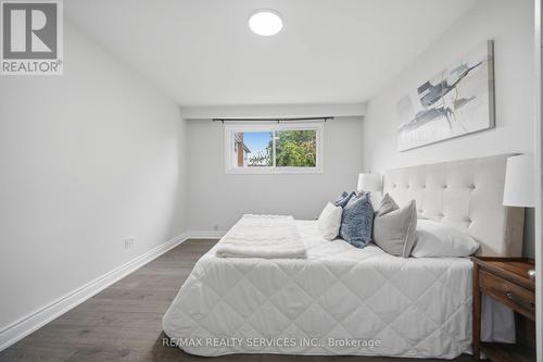 7493 Netherwood Road, Mississauga, ON - Indoor Photo Showing Bedroom