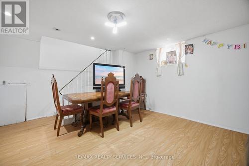 7493 Netherwood Road, Mississauga, ON - Indoor Photo Showing Dining Room
