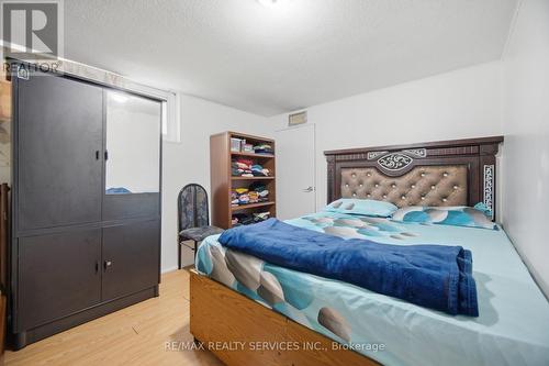 7493 Netherwood Road, Mississauga, ON - Indoor Photo Showing Bedroom