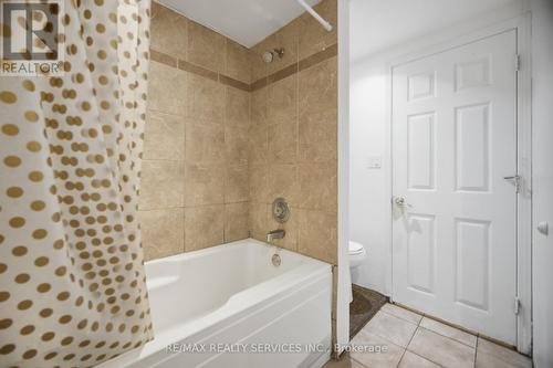 7493 Netherwood Road, Mississauga, ON - Indoor Photo Showing Bathroom