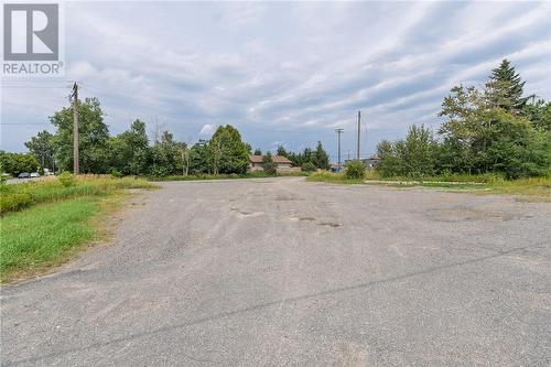 1642 Main, Val Caron, ON 