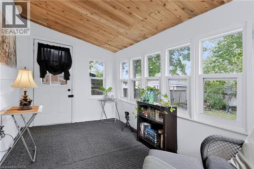 703 Brighton Avenue, Hamilton, ON - Indoor