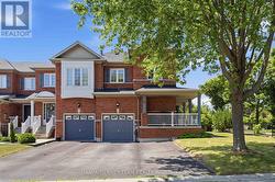 96 ROBIDEAU PLACE  Whitby, ON L1R 3G7