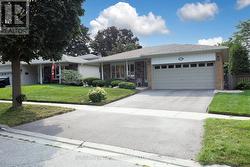 35 LANGEVIN CRESCENT  Toronto, ON M1C 2B8