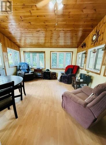 290 Second St N, Massey, ON - Indoor