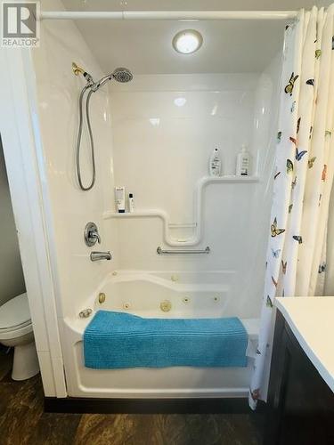 290 Second St N, Massey, ON - Indoor Photo Showing Bathroom