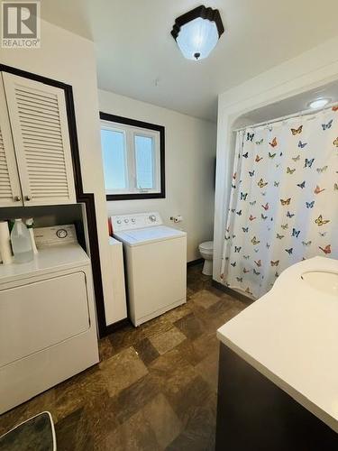 290 Second St N, Massey, ON - Indoor Photo Showing Laundry Room