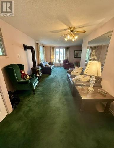 290 Second St N, Massey, ON - Indoor Photo Showing Other Room