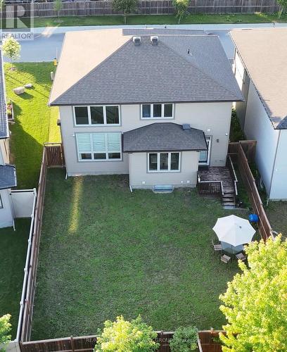 305 Oxer Place, Ottawa, ON - Outdoor