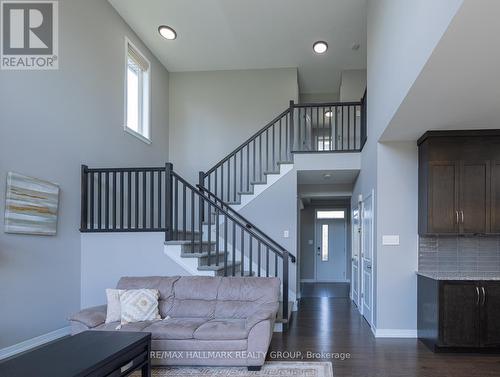 305 Oxer Place, Ottawa, ON - Indoor