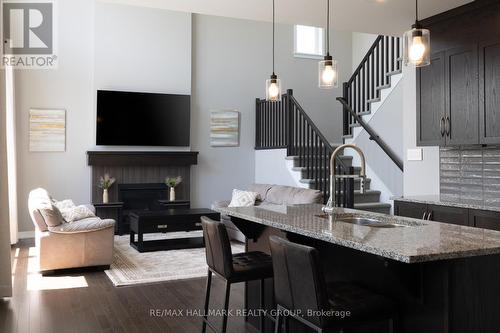 305 Oxer Place, Ottawa, ON - Indoor