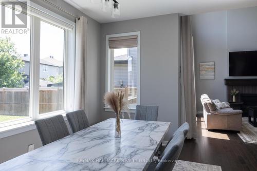 305 Oxer Place, Ottawa, ON - Indoor Photo Showing Dining Room