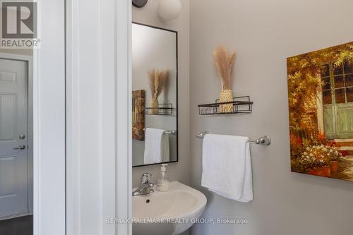 305 Oxer Place, Ottawa, ON - Indoor Photo Showing Bathroom
