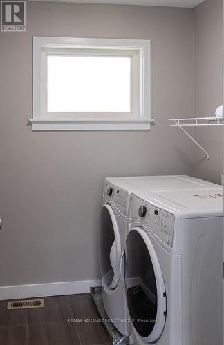 305 Oxer Place, Ottawa, ON - Indoor Photo Showing Laundry Room
