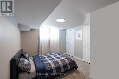 305 Oxer Place, Ottawa, ON - Indoor Photo Showing Bedroom