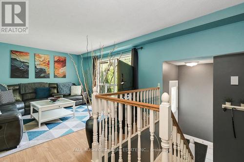 Entry - D - 5 Sonnet Crescent, Ottawa, ON - Indoor