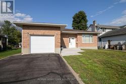 996 MASSIE DRIVE  Prescott, ON K0E 1T0