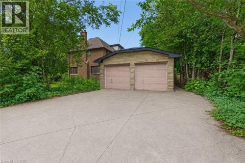 4 Forsyth Avenue N, Hamilton, ON - Outdoor