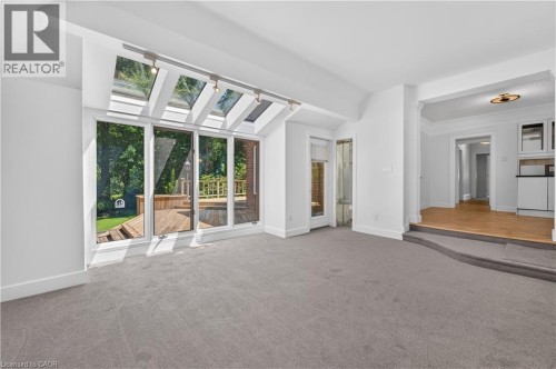 4 Forsyth Avenue N, Hamilton, ON - Indoor Photo Showing Other Room