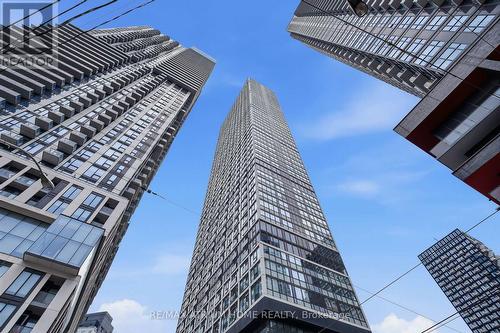 3601 - 181 Dundas Street E, Toronto, ON - Outdoor