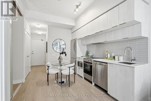 3601 - 181 Dundas Street E, Toronto, ON - Indoor Photo Showing Kitchen With Upgraded Kitchen