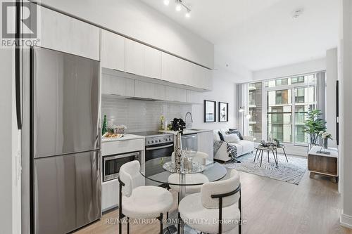 3601 - 181 Dundas Street E, Toronto, ON - Indoor Photo Showing Dining Room