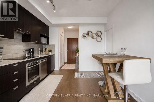 2919 - 275 Village Green Square, Toronto, ON - Indoor Photo Showing Kitchen