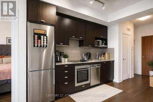2919 - 275 Village Green Square, Toronto, ON - Indoor Photo Showing Kitchen