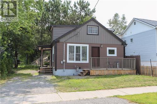 883 Howey Drive  Sudbury, ON P3B 1H3