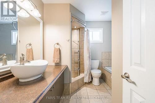 4 Bluegrass Drive, Barrie, ON - Indoor Photo Showing Bathroom
