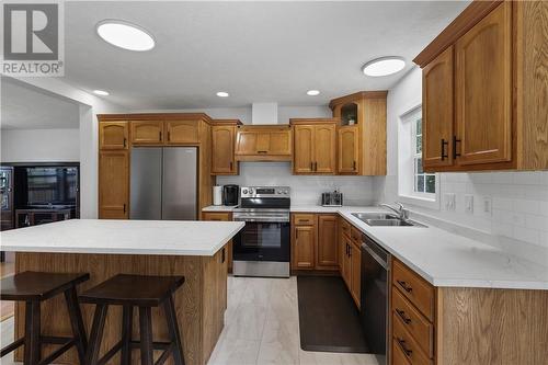 124 Yocom Drive, Espanola, ON - Indoor Photo Showing Kitchen With Double Sink