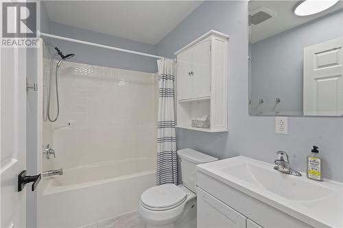 124 Yocom Drive, Espanola, ON - Indoor Photo Showing Bathroom