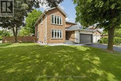 4480 HAYDOCK PARK DRIVE  Mississauga, ON L5M 3C4