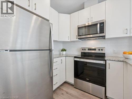 104 Garment Street Unit# 606, Kitchener, ON - Indoor Photo Showing Kitchen With Stainless Steel Kitchen With Upgraded Kitchen